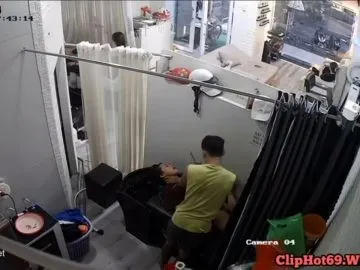 Full clip massage gọi đầu rồi bú móc lồn của em khách hàng