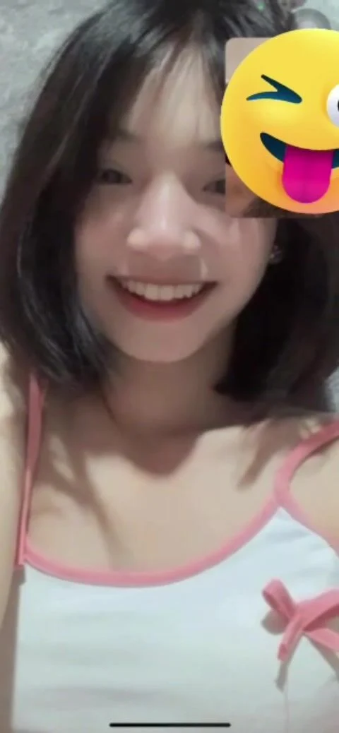 Phần 11: Bùi Thư 2k8 Siêu Phẩm Xinh Gái Non Choẹt Show Vú Móc Bướm